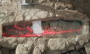 Ada Costa - "Rencontre" - Castello Svevo di Bari (2014) - "Approdo" - installazione laser 9 mW  - scavi archeologici sotterranei fronte mare